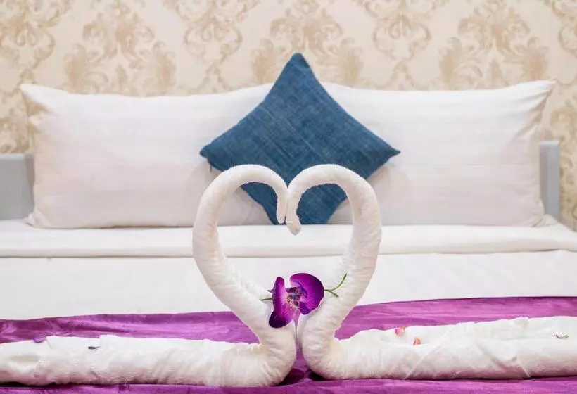 White Residence Hotel & Apartment