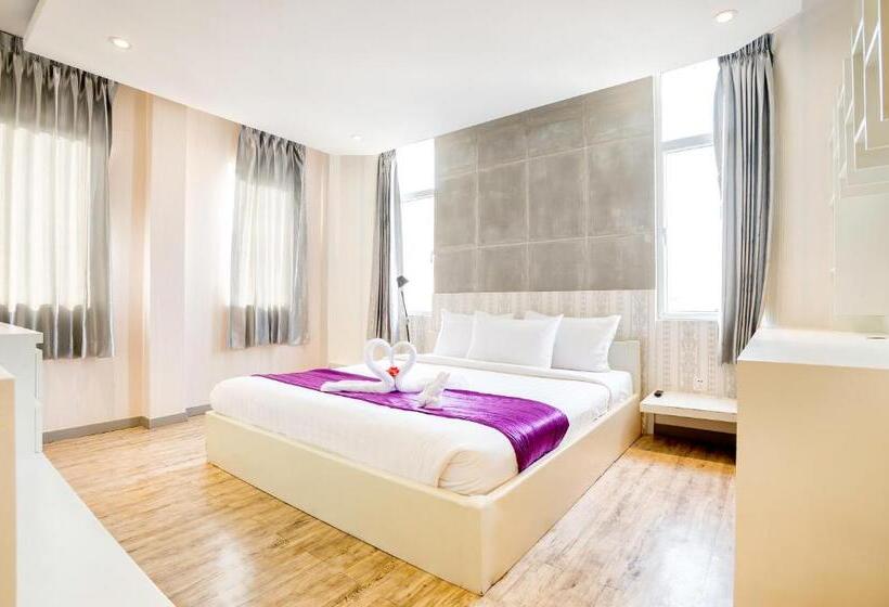 White Residence Hotel & Apartment