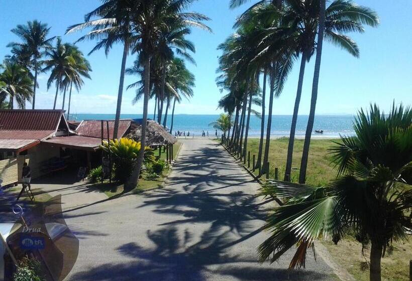 فندق صغير Bamboo Backpackers