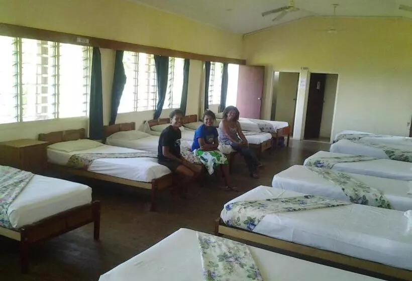 הוסטל Bamboo Backpackers