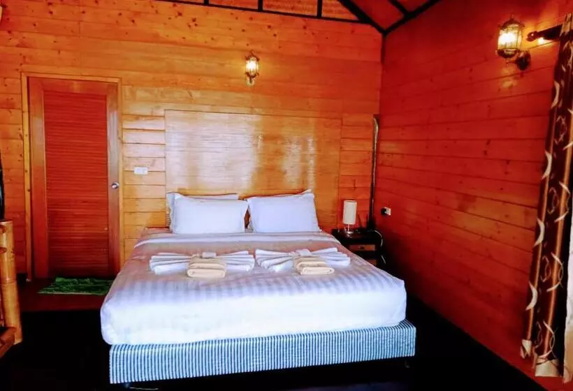 Bow Thong Beach Resort