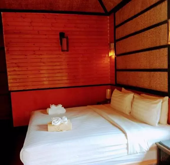 Bow Thong Beach Resort