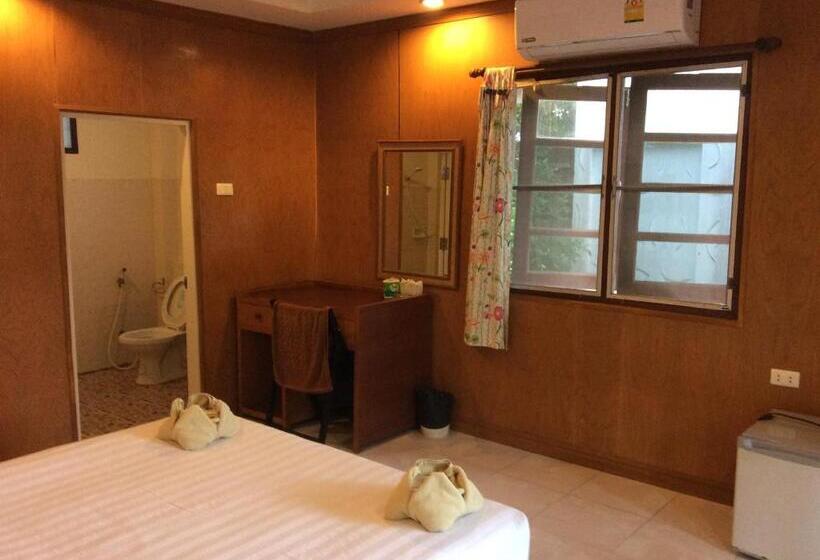 Bow Thong Beach Resort