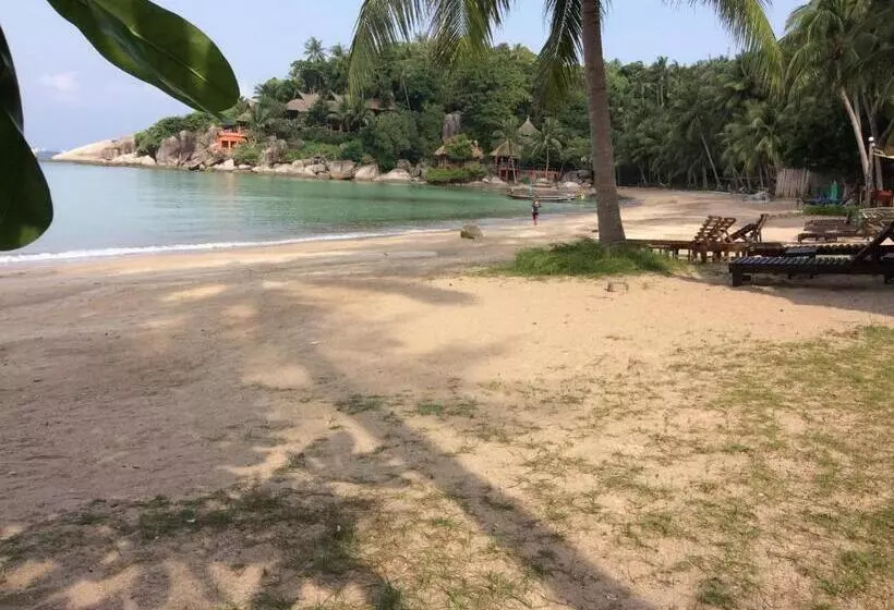 Bow Thong Beach Resort
