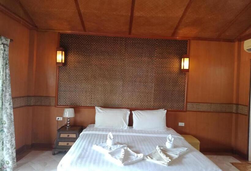 Bow Thong Beach Resort