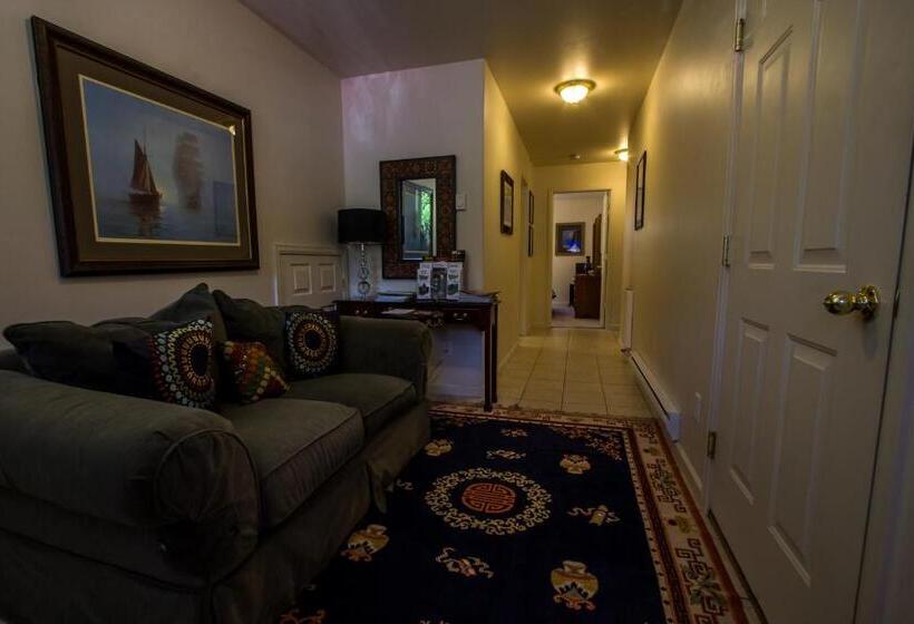 Bridal Veil Bed And Breakfast