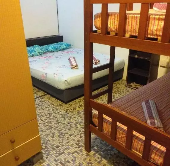 Discovery Malacca Hostel