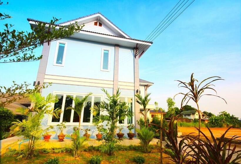 בית מלון כפרי Blue House Sukhothai