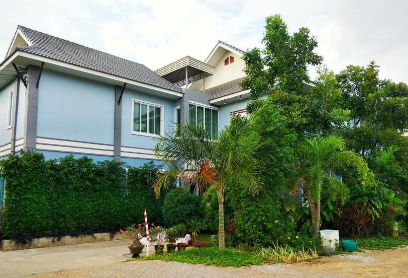 בית מלון כפרי Blue House Sukhothai