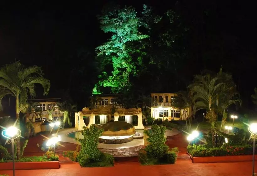 ホテル Cascada De Fuego