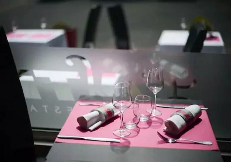 Отель Eisenhower