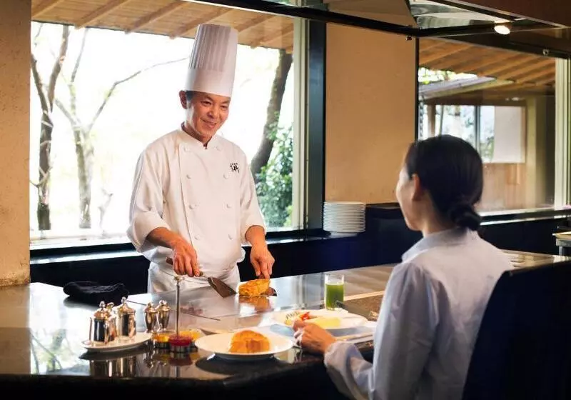 Отель Kissho Caren