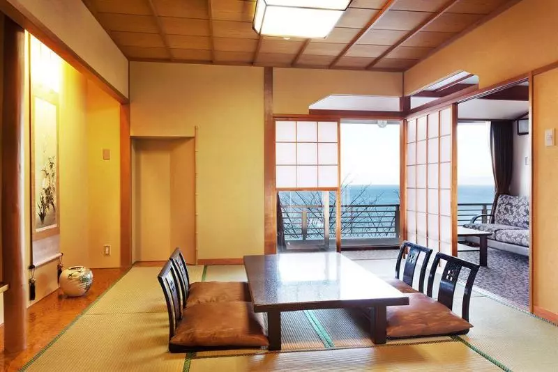 Отель Kissho Caren