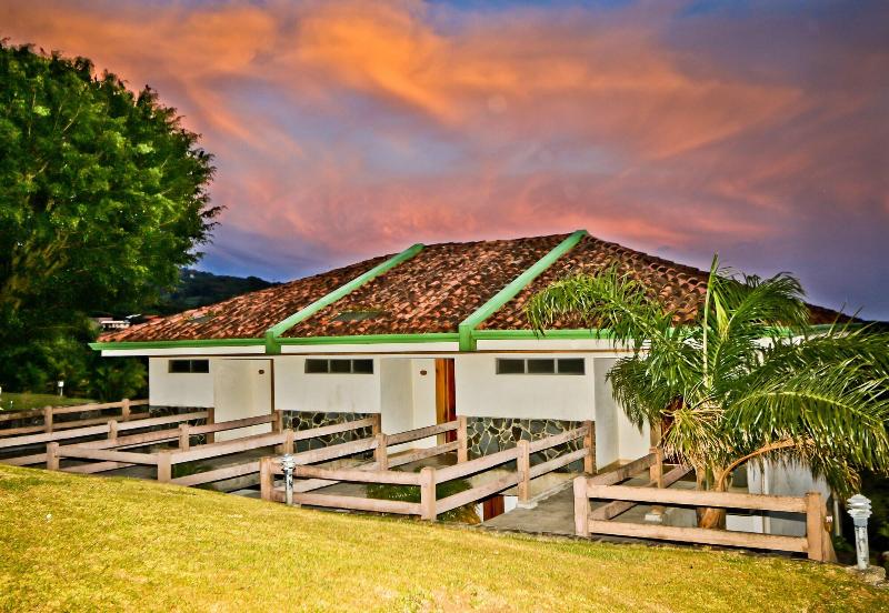 هتل Montana Monteverde