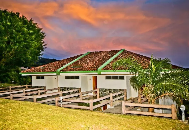 בית מלון כפרי Montana Monteverde