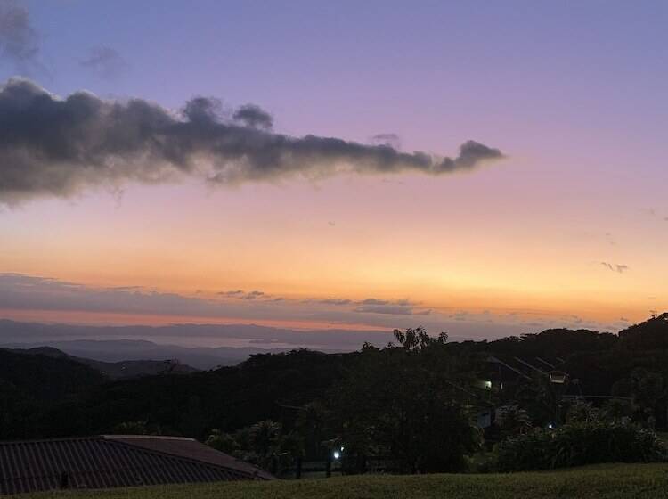 هتل Montana Monteverde