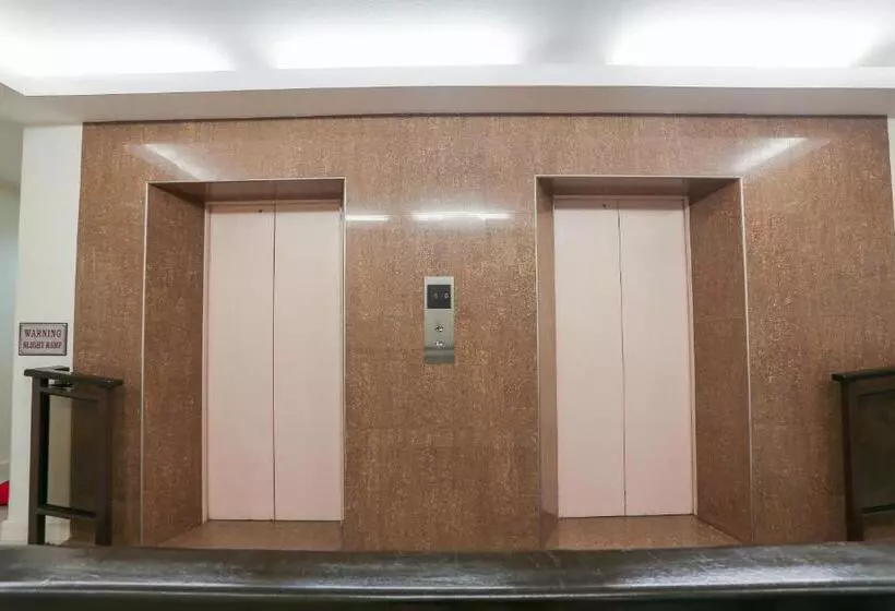 هتل Paragon Tower