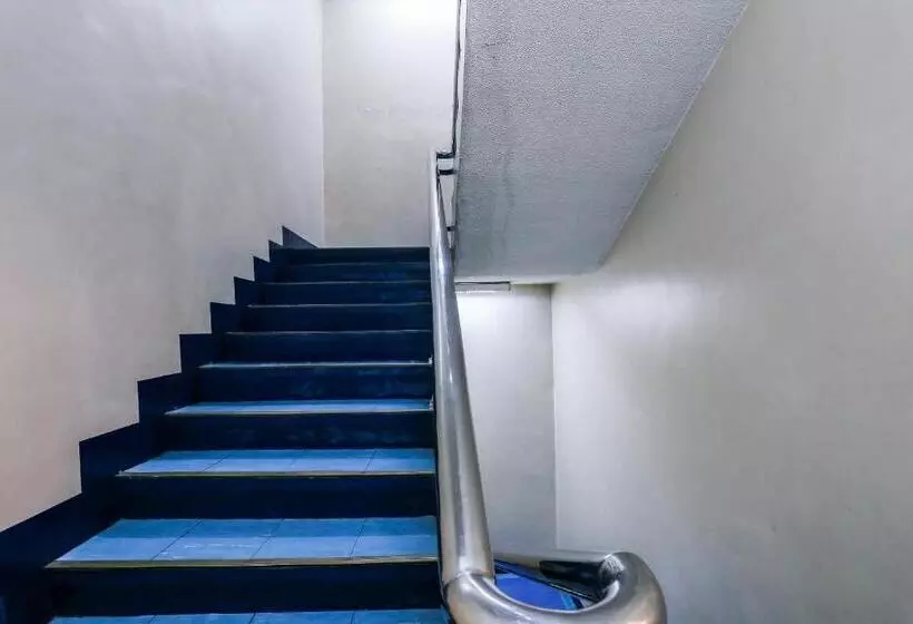 هتل Paragon Tower