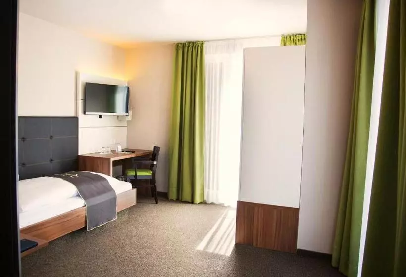 Riku Hotel Weißenhorn