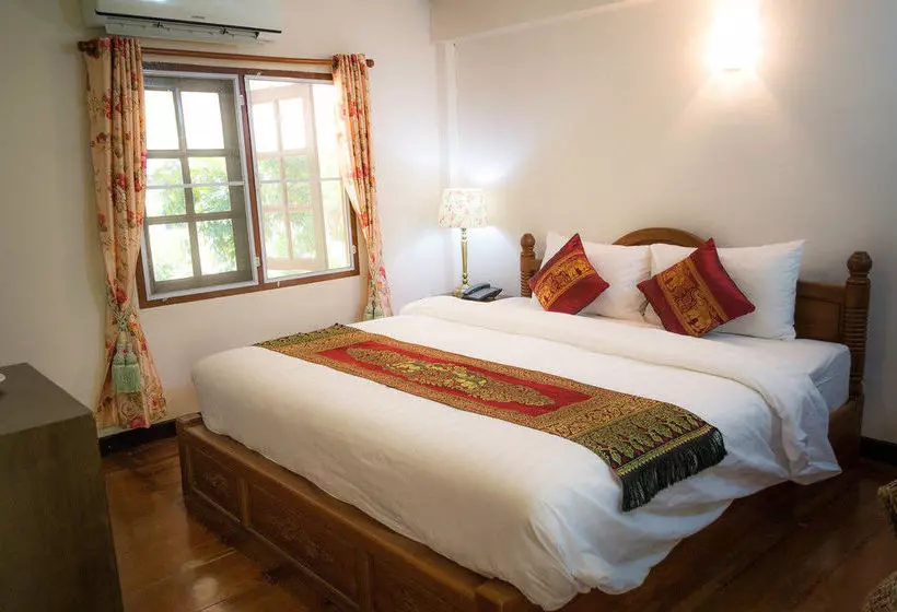 Hotelli Rinrada Resort