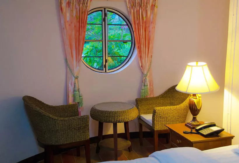 Hotelli Rinrada Resort