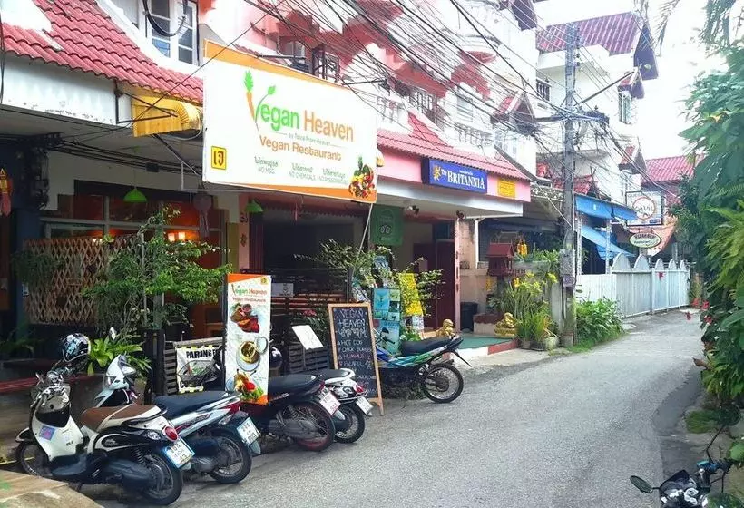 Отель The Britannia Chiang Mai