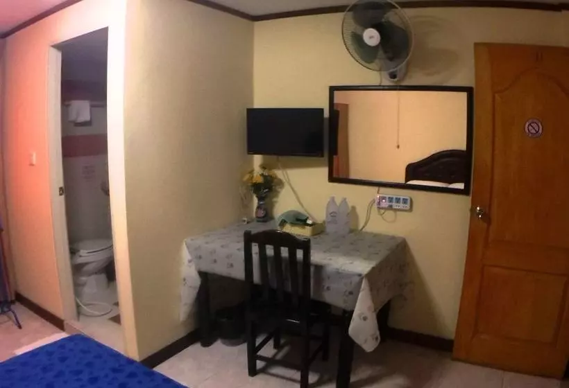 Отель The Britannia Chiang Mai