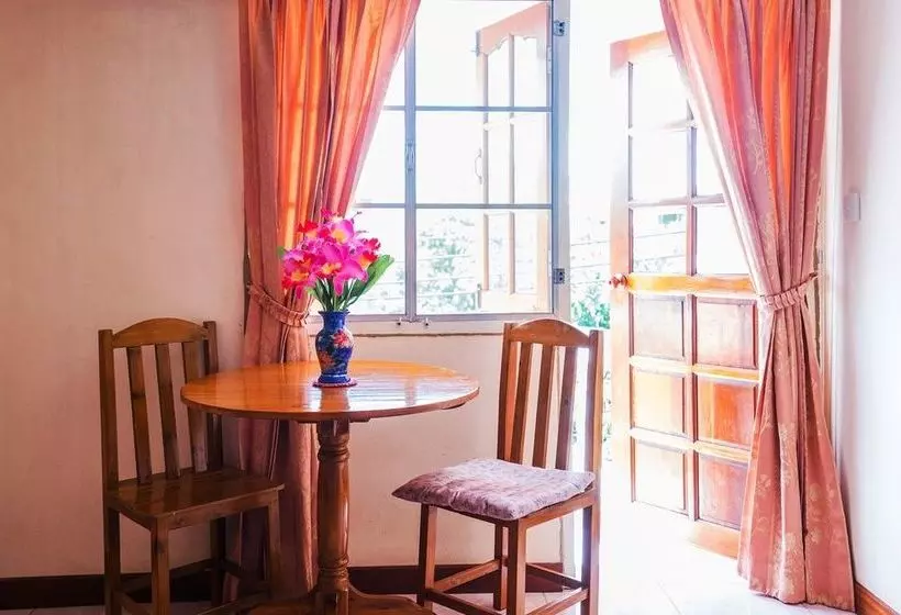 Отель The Britannia Chiang Mai