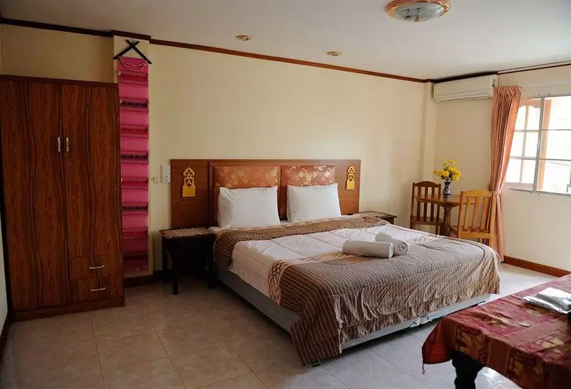 Отель The Britannia Chiang Mai