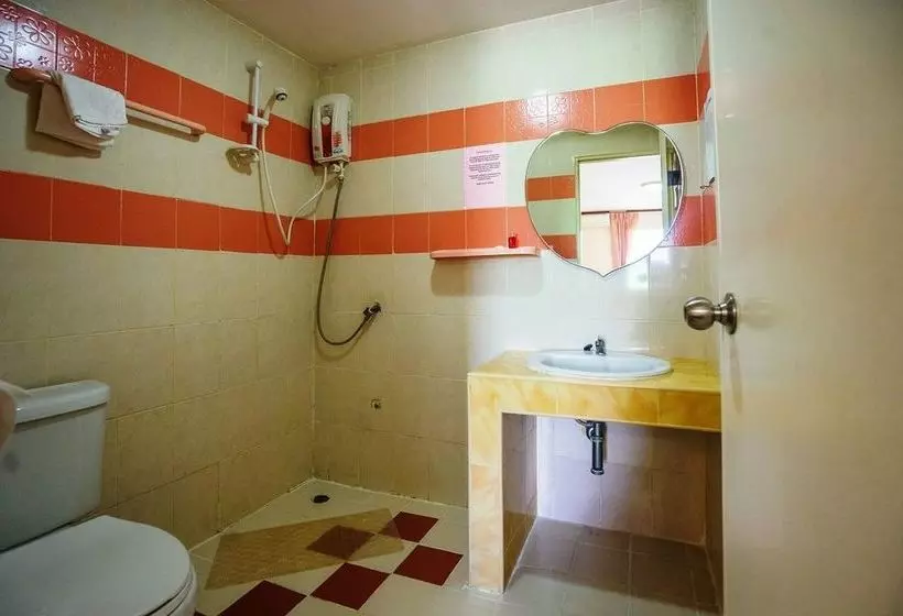 Отель The Britannia Chiang Mai