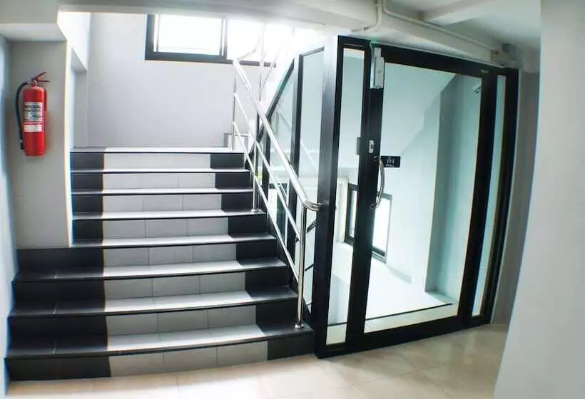 Ma Non Nont Hotel & Apartment