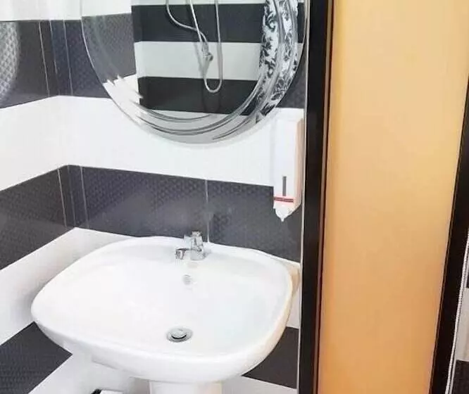 Ma Non Nont Hotel & Apartment