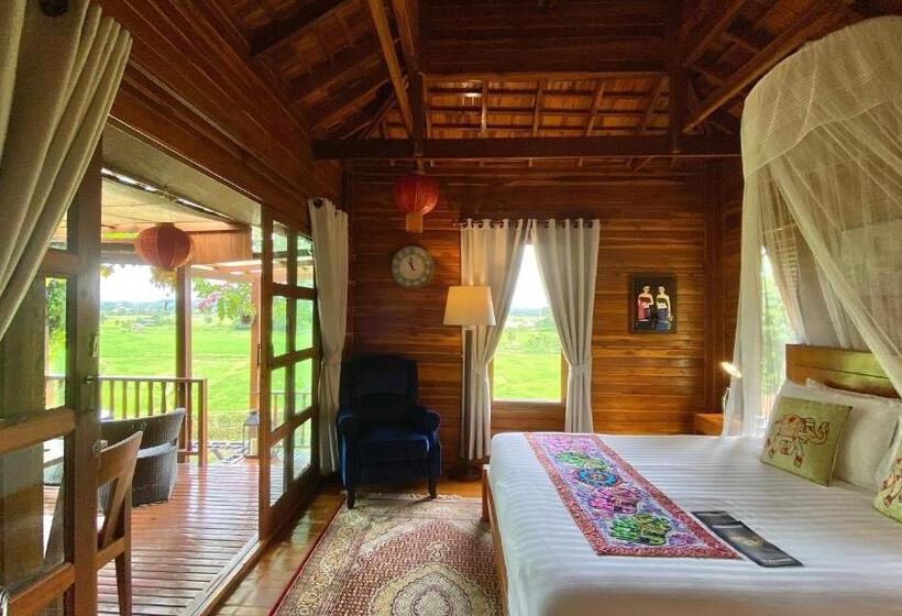 Nan Seasons Boutique Resort