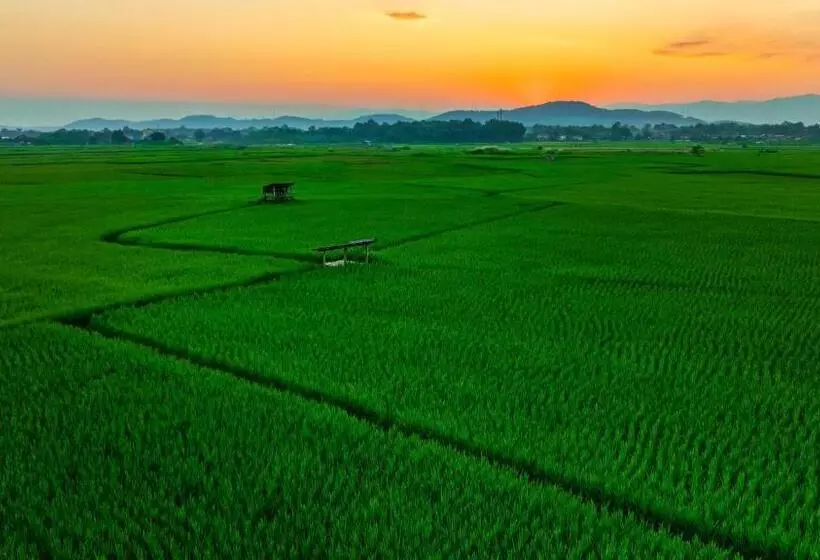 Nan Seasons Boutique Resort