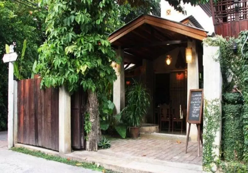 بنسيون Chiang Maan Residence