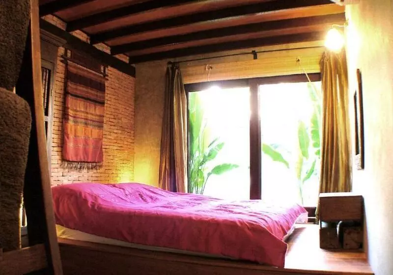 بنسيون Chiang Maan Residence