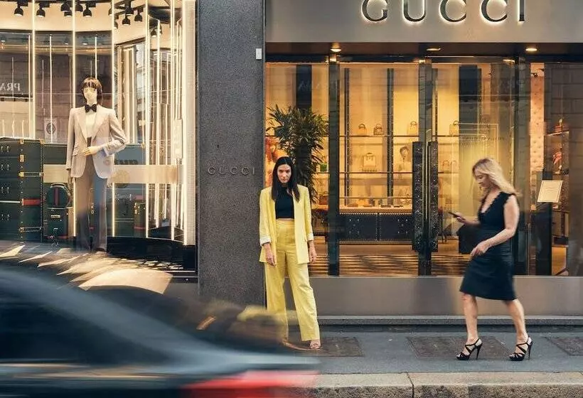 膳宿费 Montenapoleone Suites