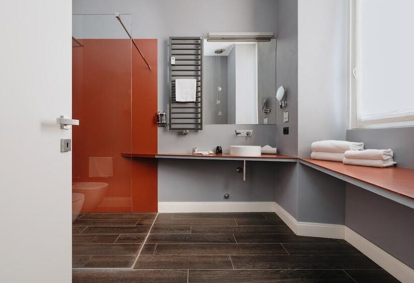 膳宿费 Montenapoleone Suites