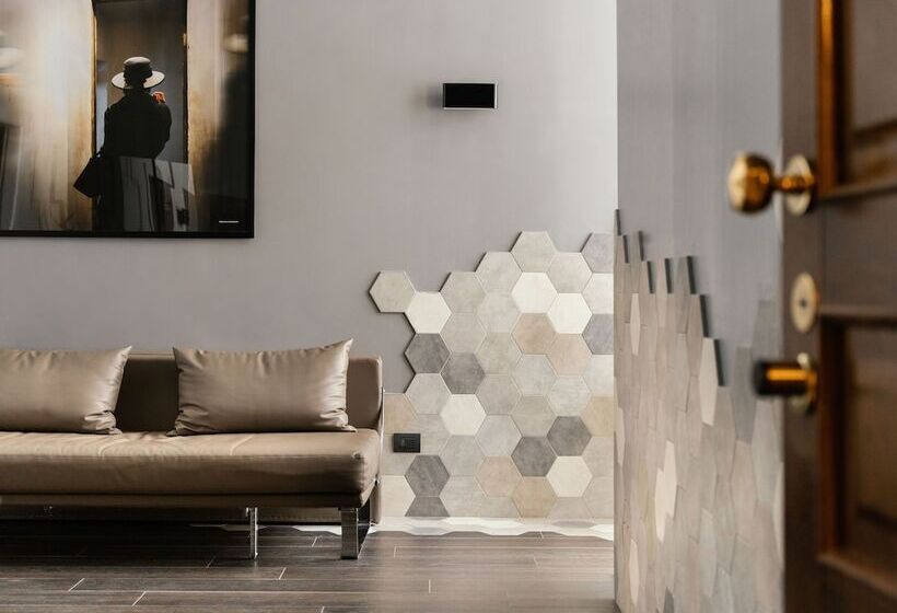 膳宿费 Montenapoleone Suites