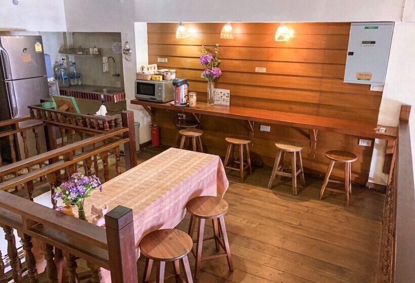 Пансион Rustic Guest House