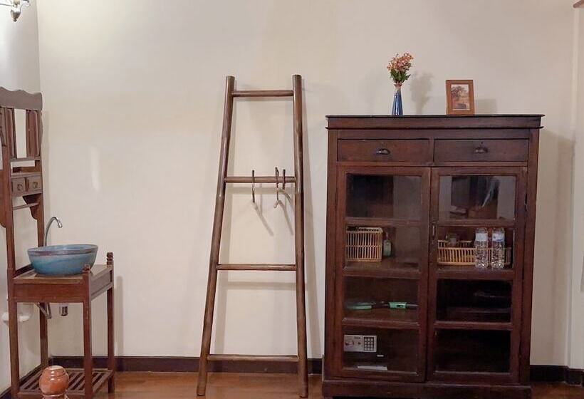 Пансион Rustic Guest House