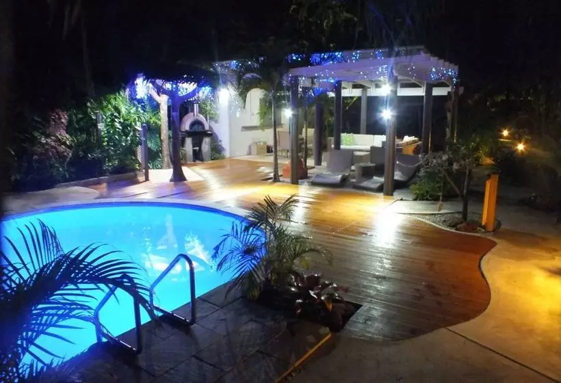 Rarotonga Daydreamer Escape