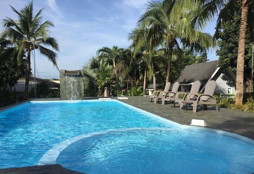 استراحتگاه A Little Villa