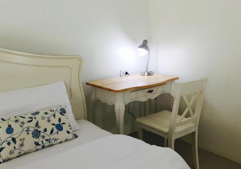 استراحتگاه A Little Villa