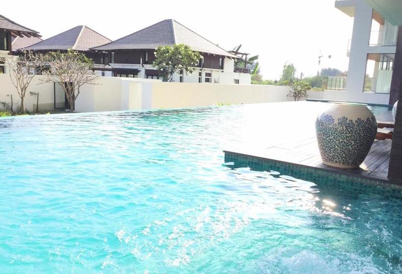 The Oriental Beach Resort