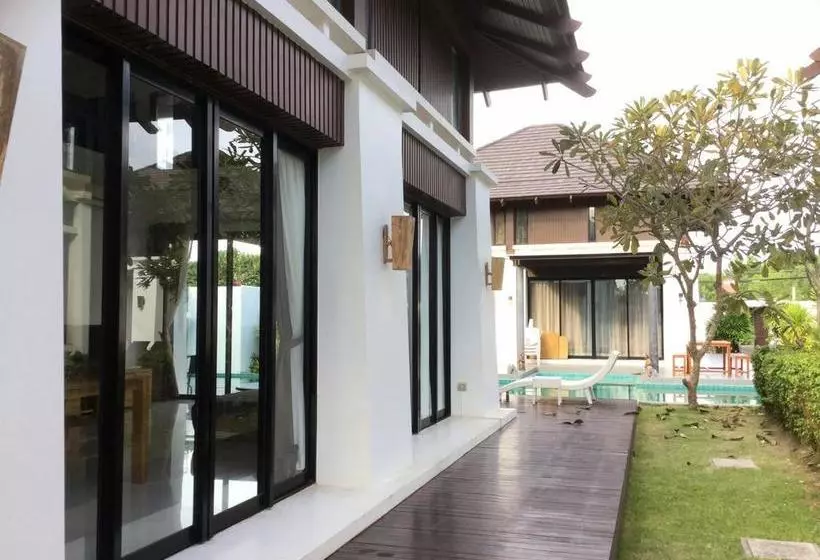 The Oriental Beach Resort