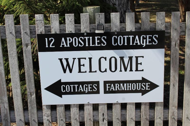 12 Apostles Cottages