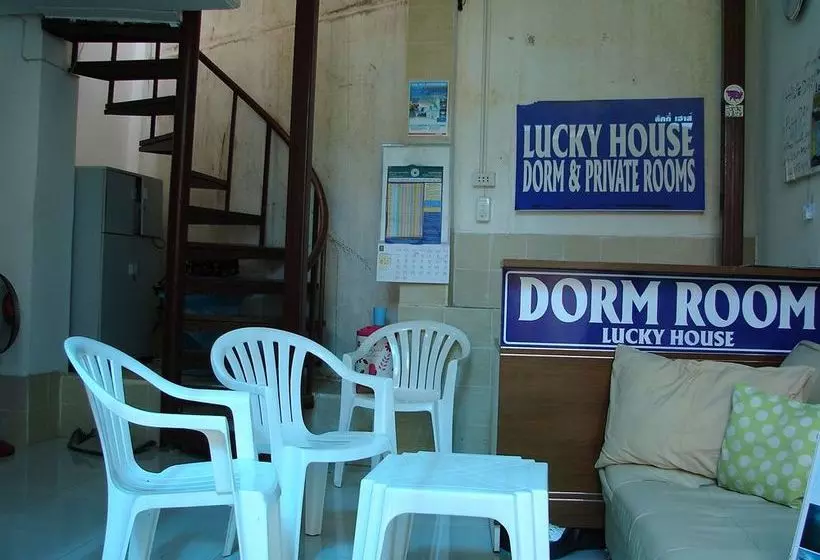 Lucky House Dorm Room Hostel