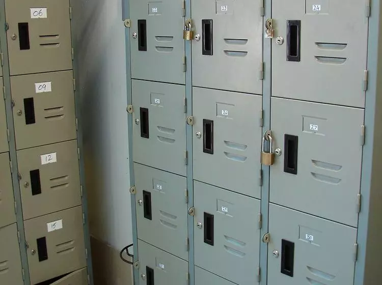 Lucky House Dorm Room Hostel