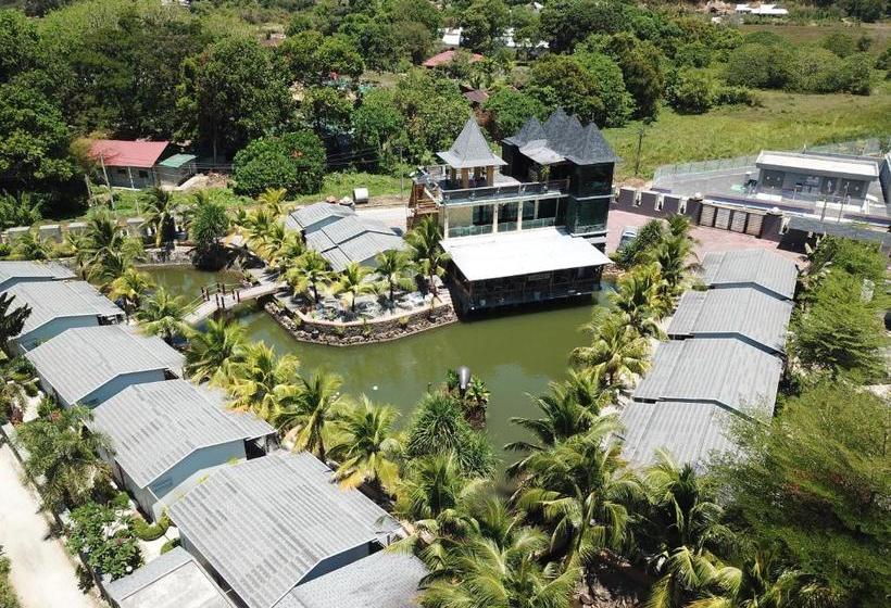 酒店 Casa Loma Resort